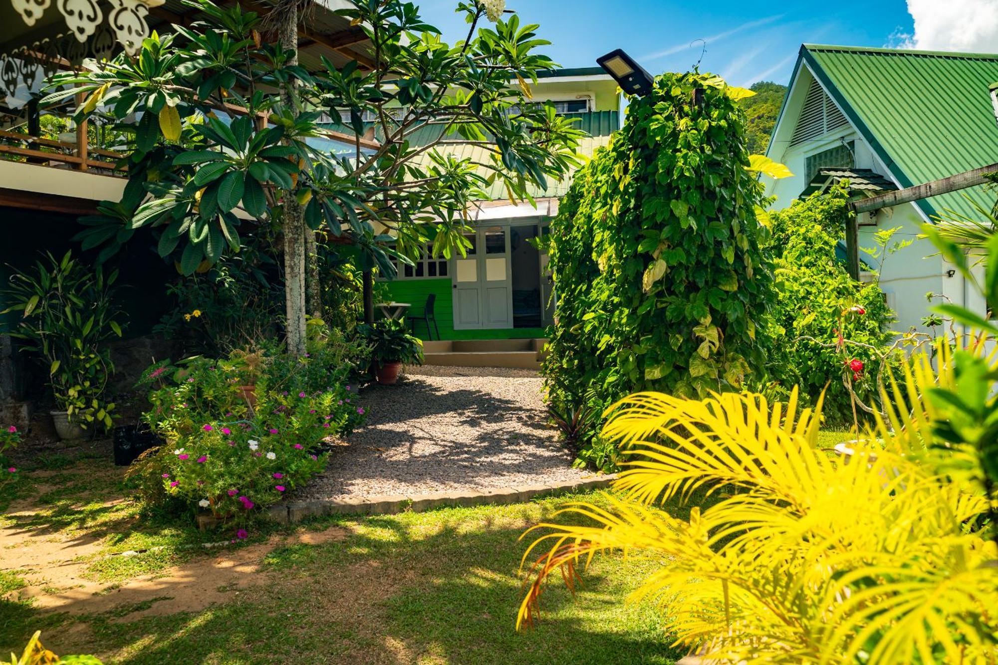Lemongrass Lodge Beau Vallon  Dış mekan fotoğraf